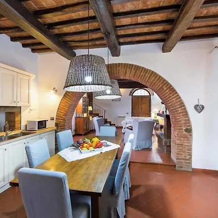 Le Casine-perignano-spinelli Sleeps 8 Wifi